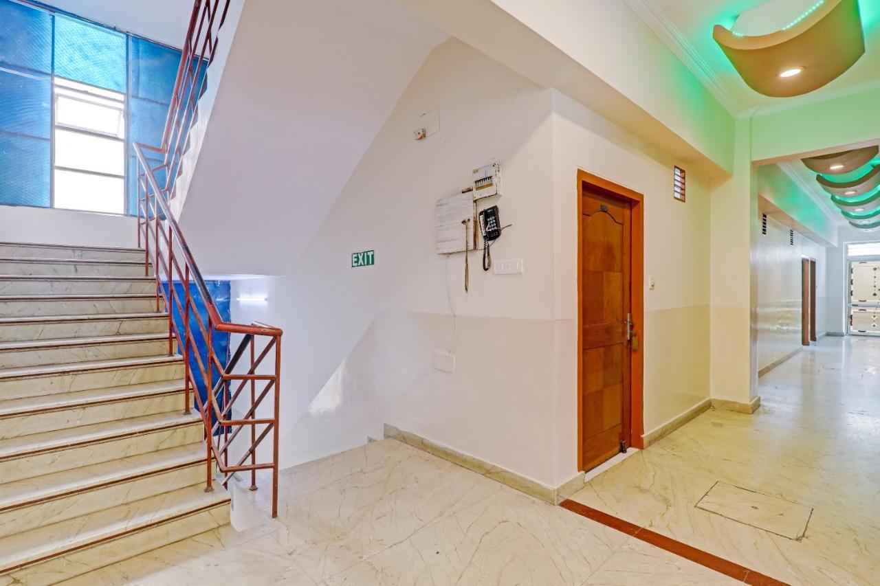 Oyo 27695 Hotel Relation Kanpur Exterior foto
